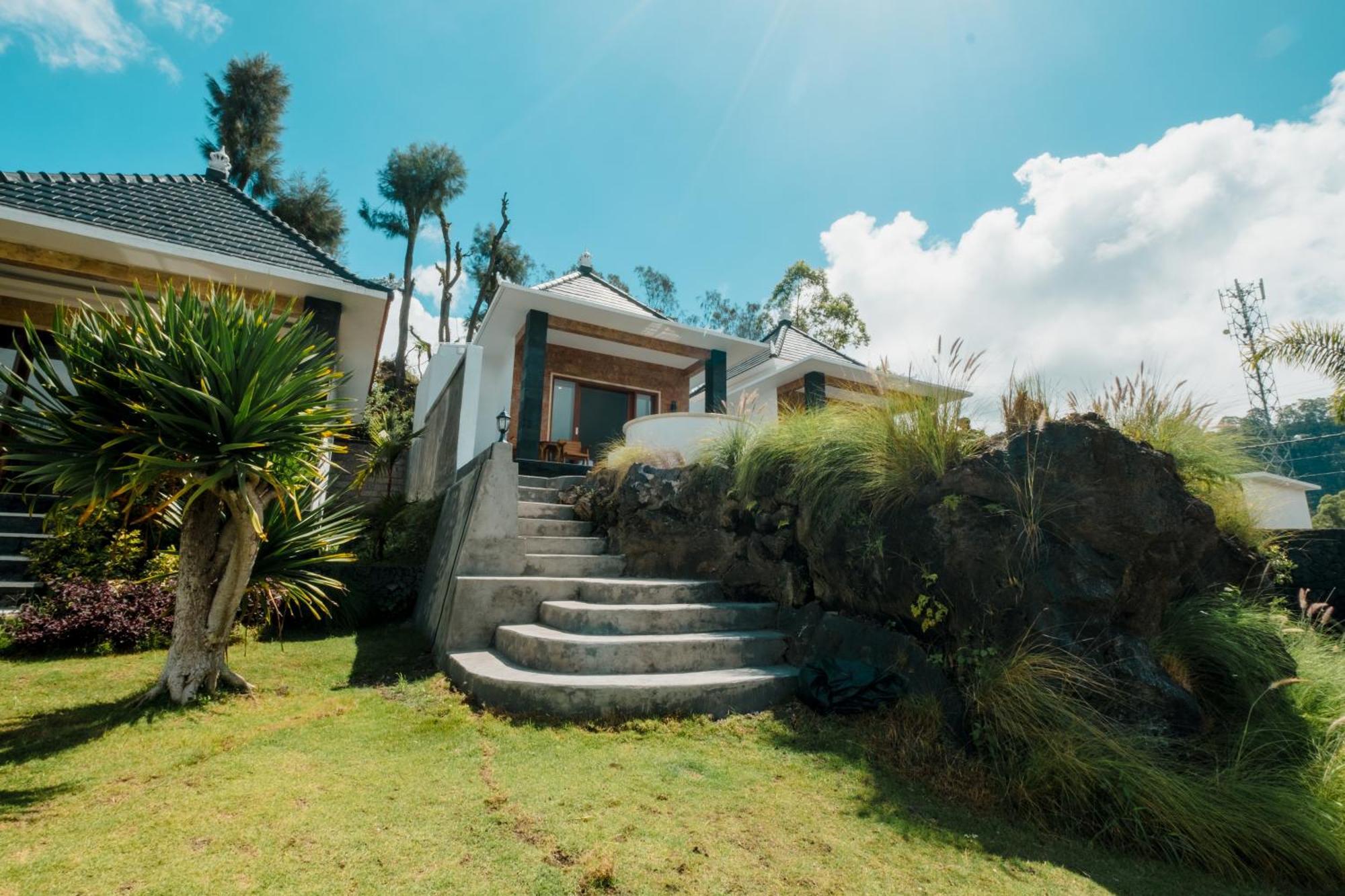 Guest house Mount Batur 3*